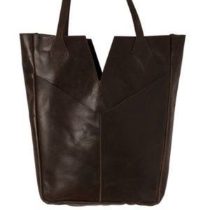 Raven + Lily Getaway Leather Tote Black